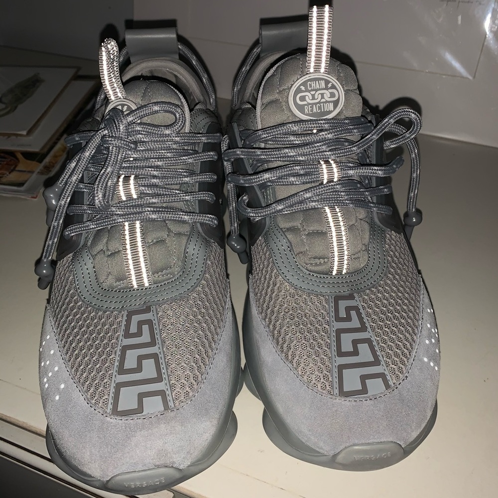 Versace chain reaction